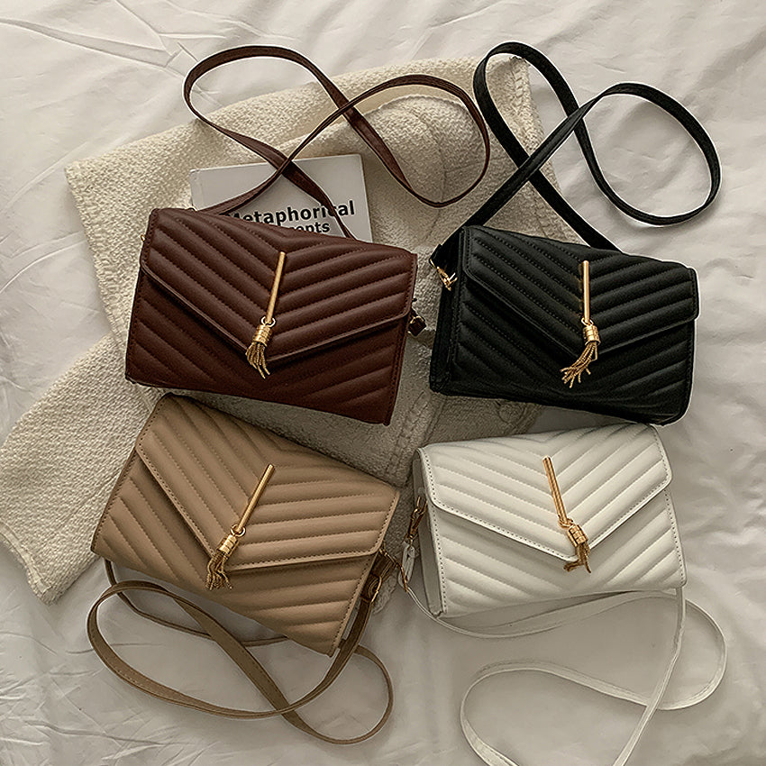 Pintasel Sling Bag