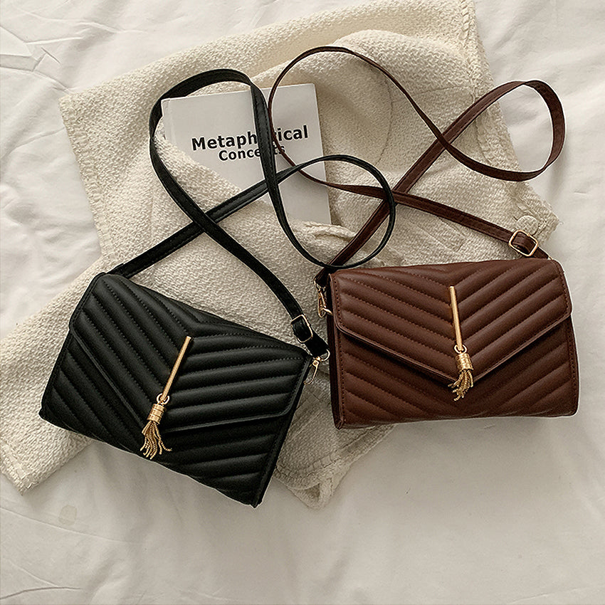 Pintasel Sling Bag