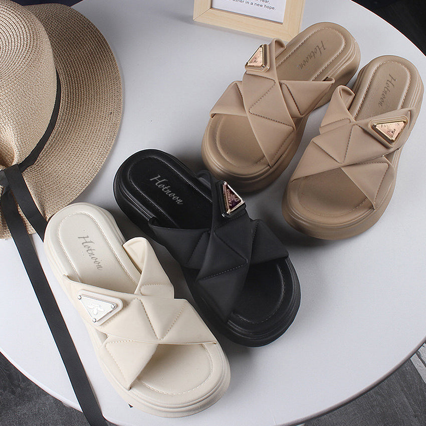 Triunites Sandal