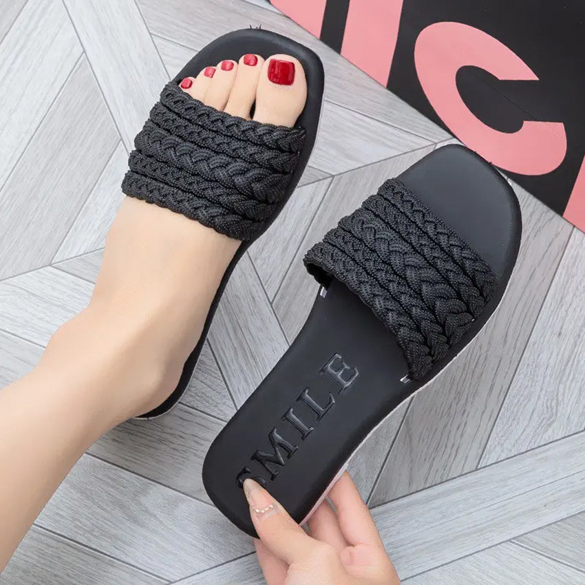 Simple Weafort Sandal