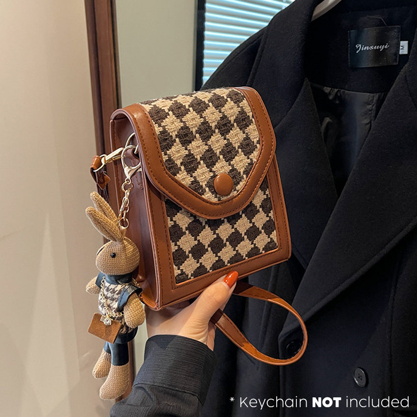 Sqaffie Quilted Sling Bag