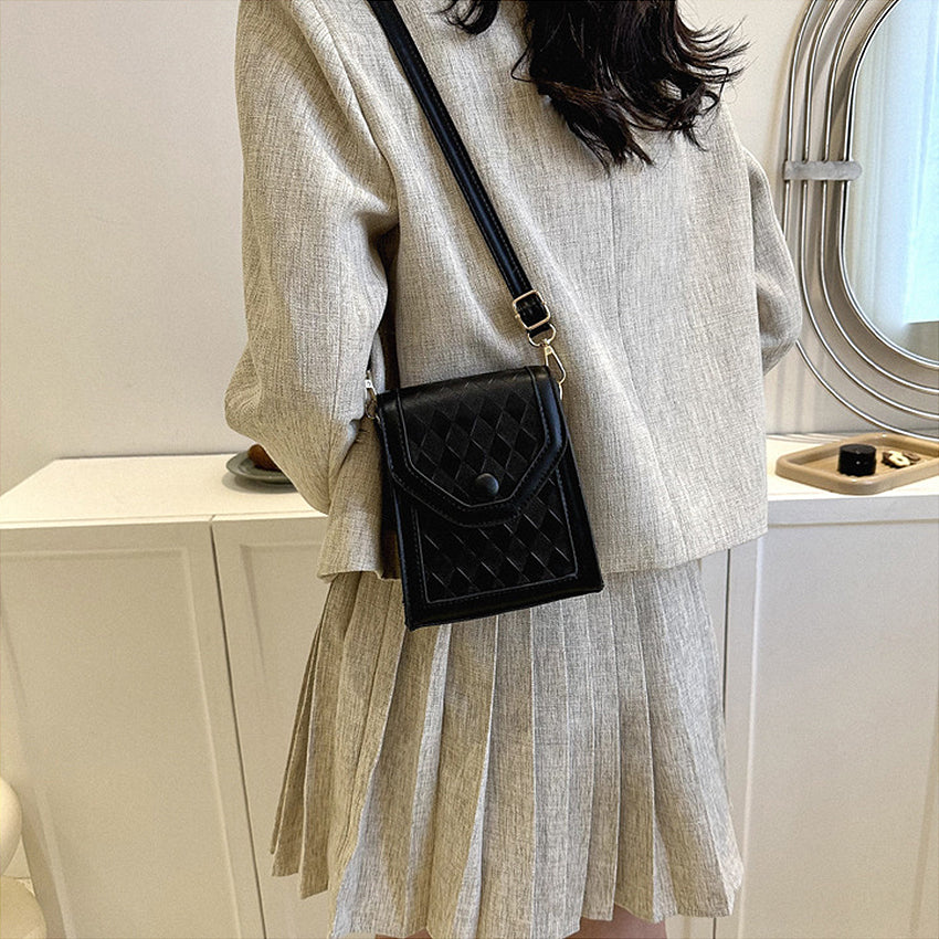 Nadavy Sling Bag