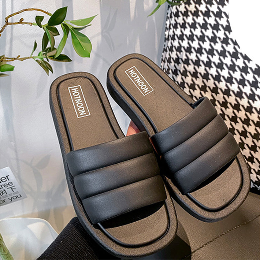 Betsie Sandal