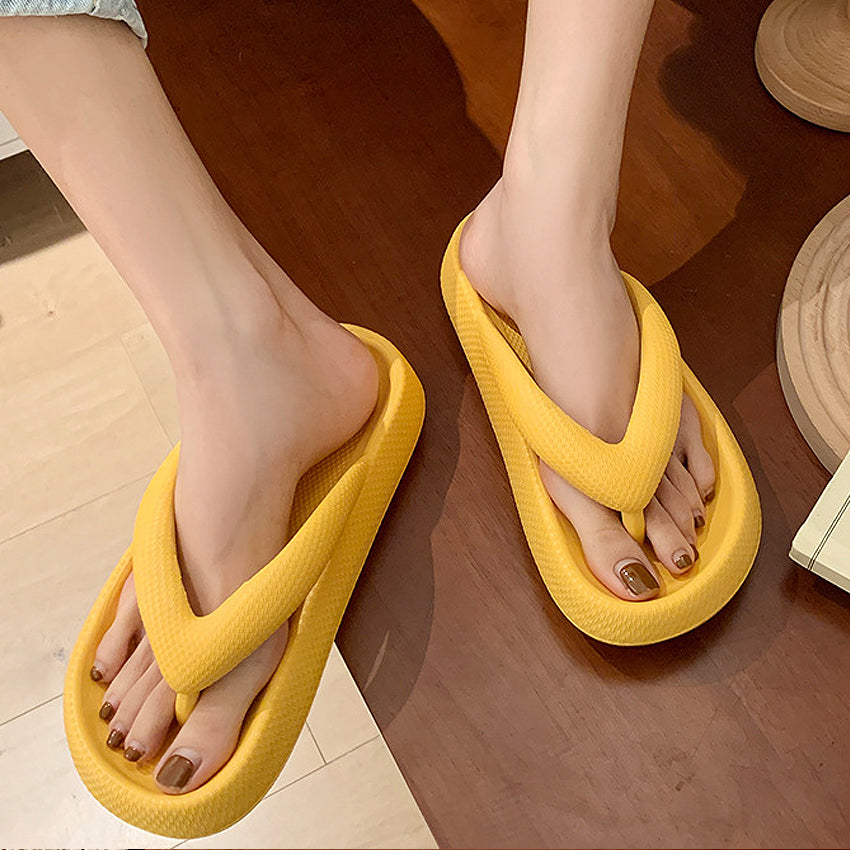 Khurith Slipper