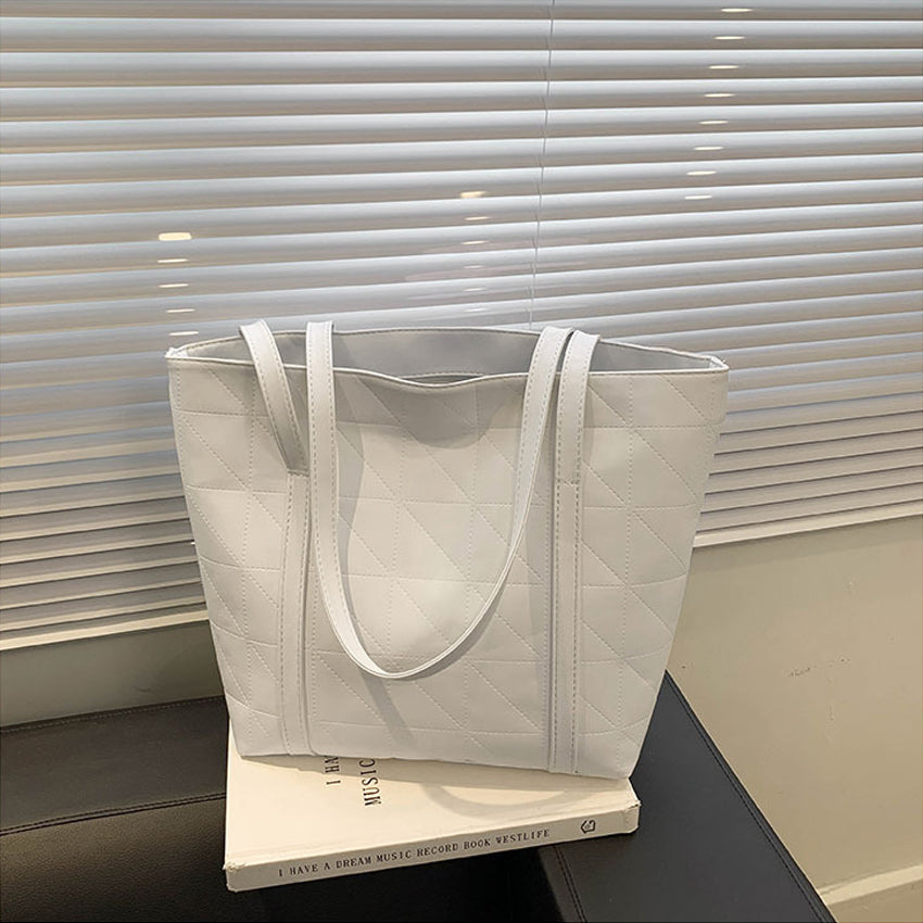 Petuoriz Shoulder Bag