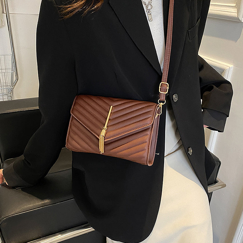 Pintasel Sling Bag
