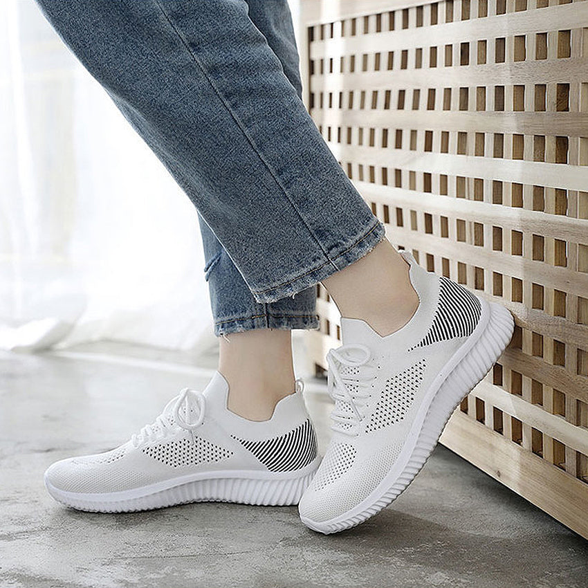 Neon Lightlline Sneaker