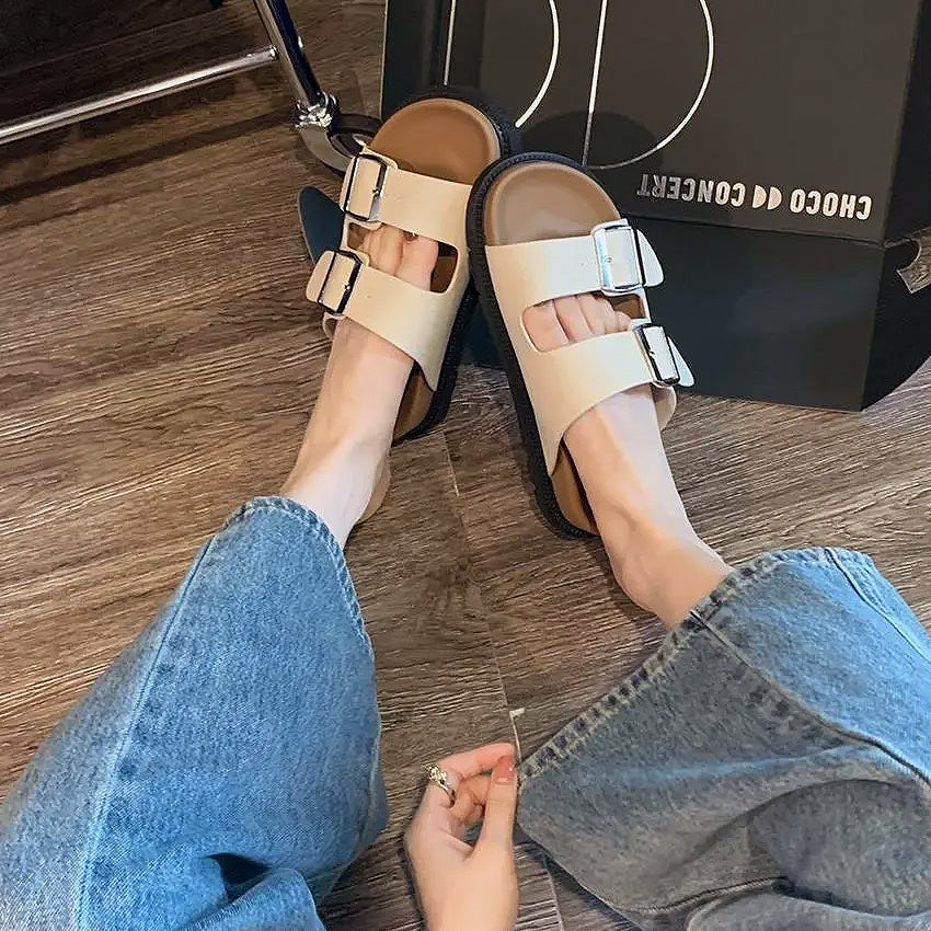 Chliduo Flat Casual Sandal