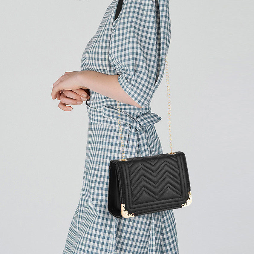 Constacy Sling Bag