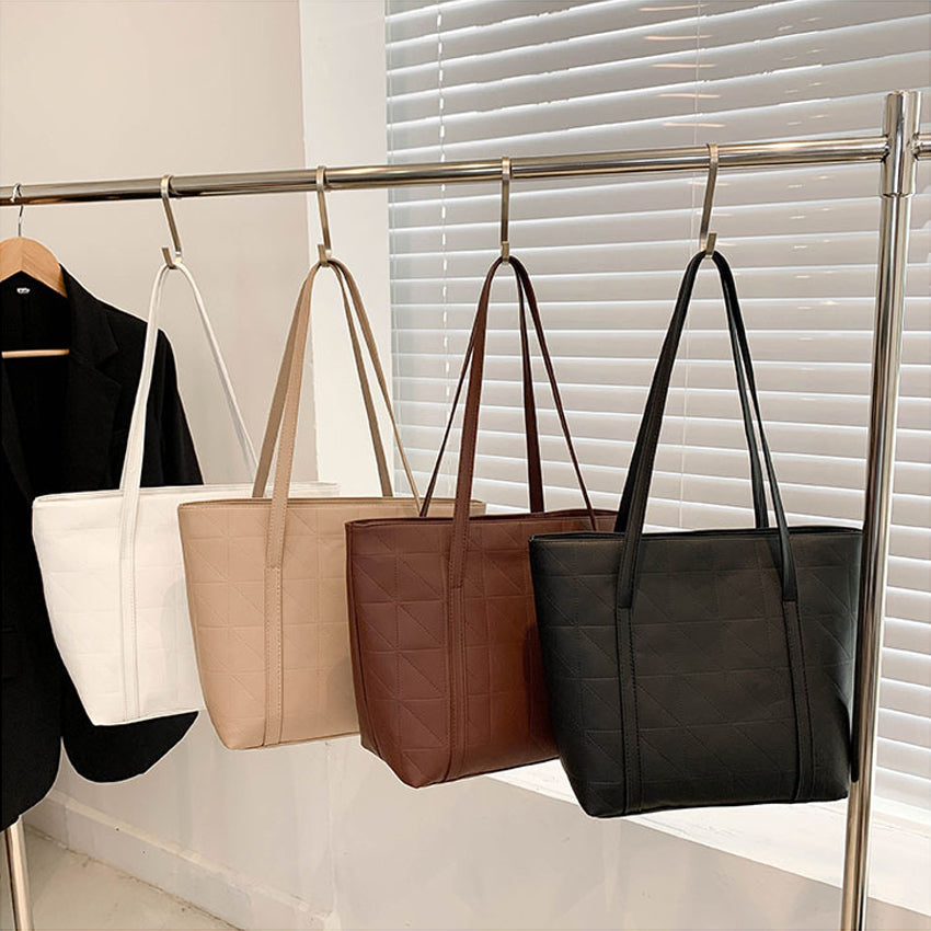 Petuoriz Shoulder Bag