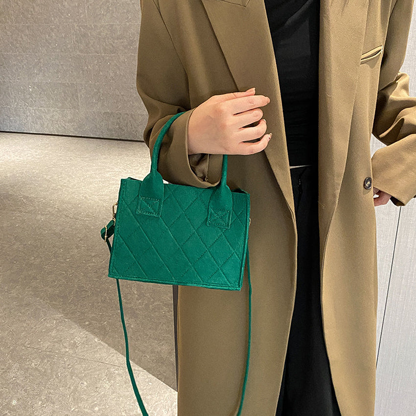 Joyeris Sling Bag