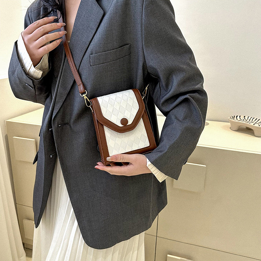 Nadavy Sling Bag
