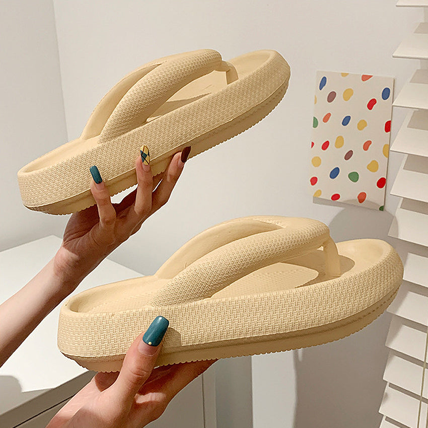 Khurith Slipper