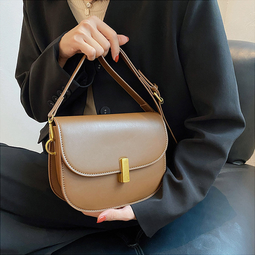 Clipsil Sling Bag
