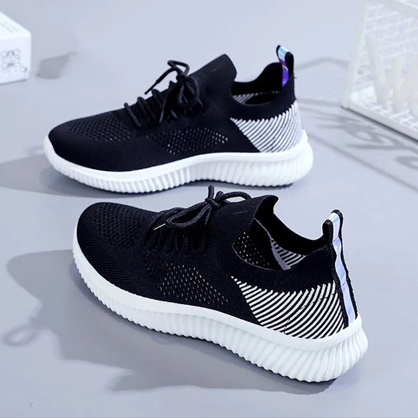 Neon Lightlline Sneaker