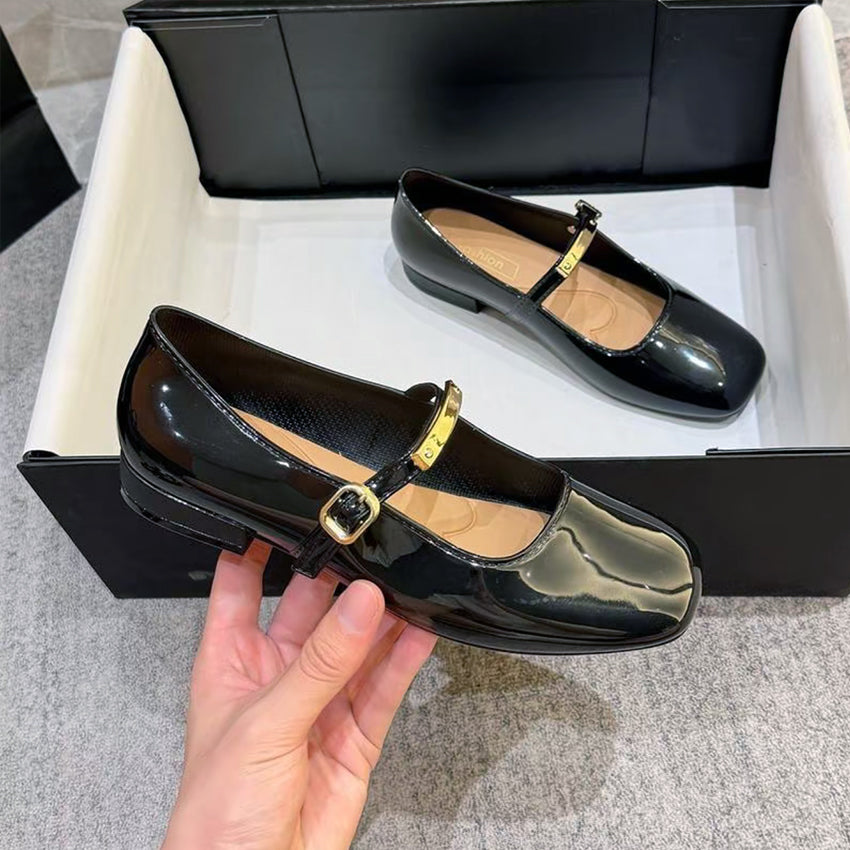 Buckibar Heel