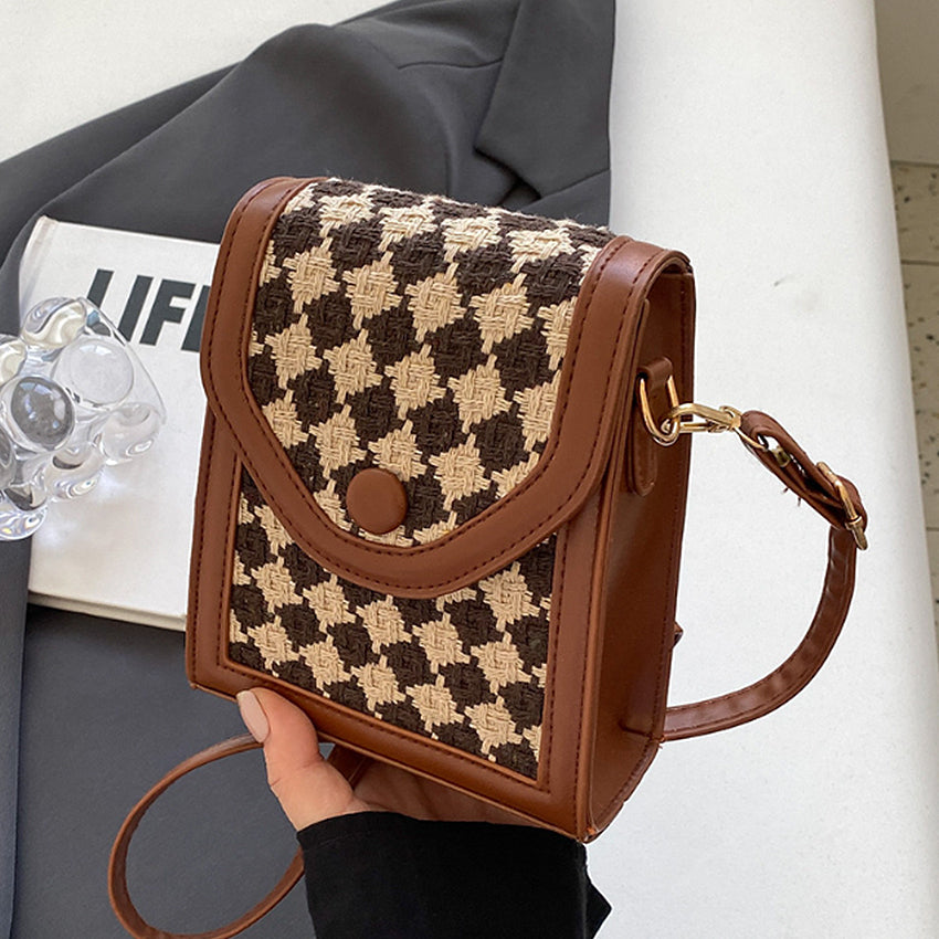 Sqaffie Quilted Sling Bag
