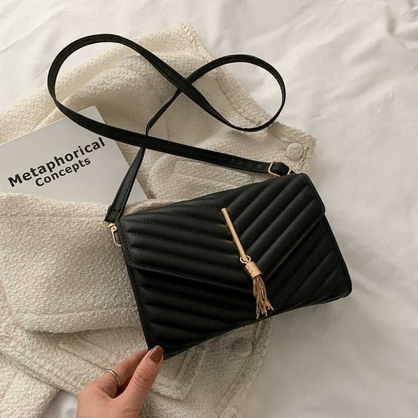 Pintasel Sling Bag