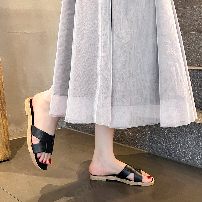Simple Gridhex Sandal