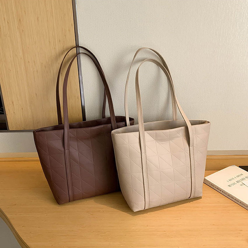 Petuoriz Shoulder Bag