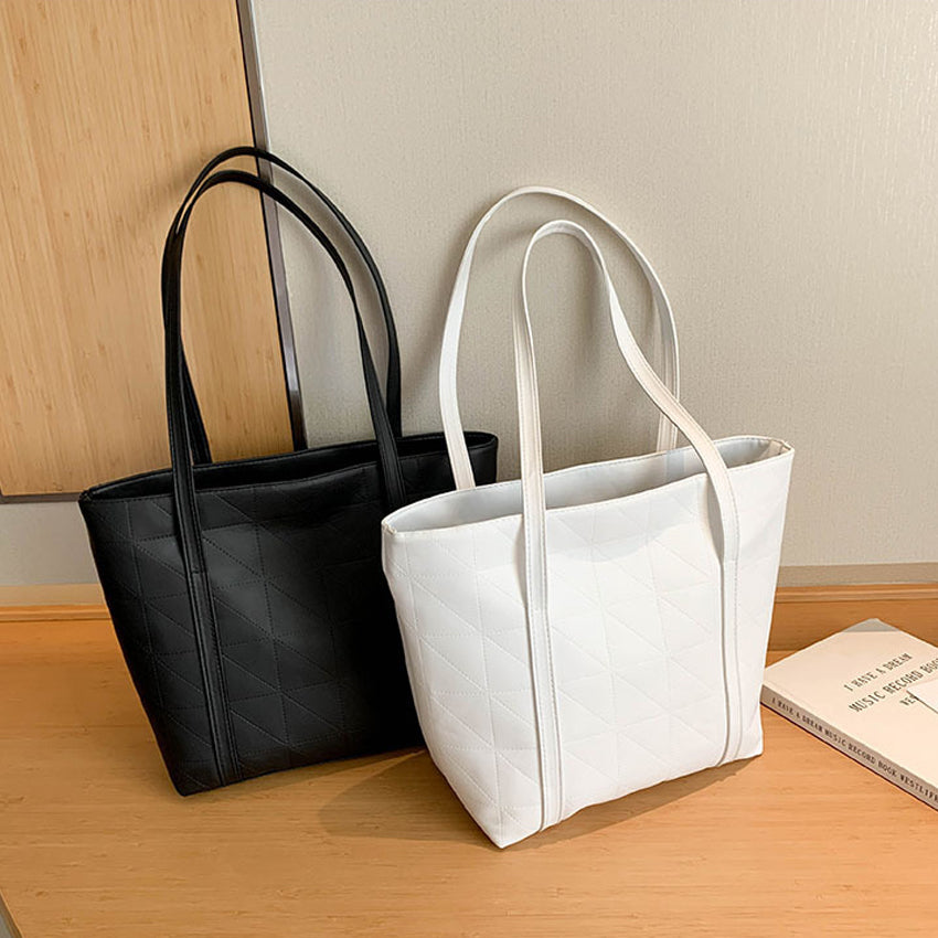 Petuoriz Shoulder Bag