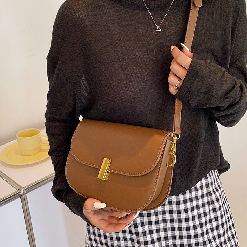 Clipsil Sling Bag