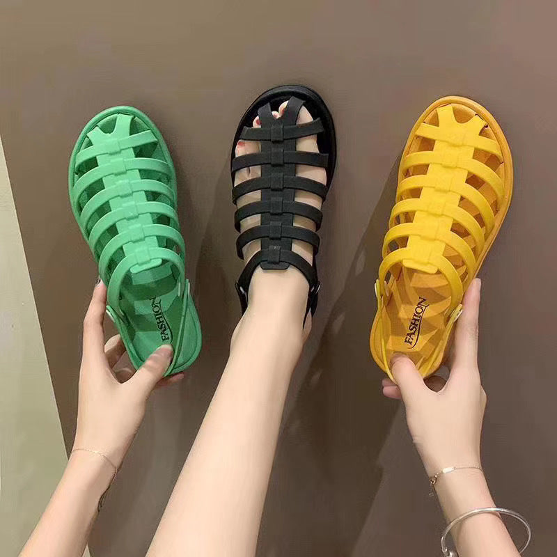 Mijail Sandal