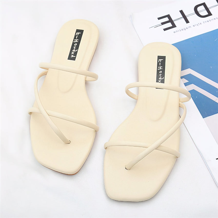 Scasio Flat Sandal