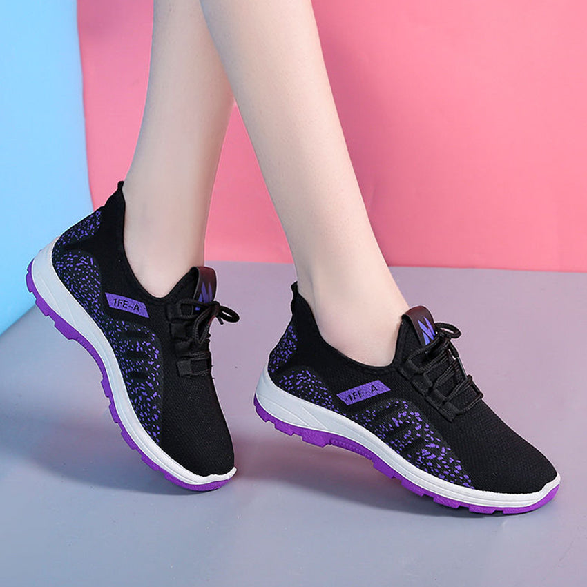 Simple Snosno Sneaker