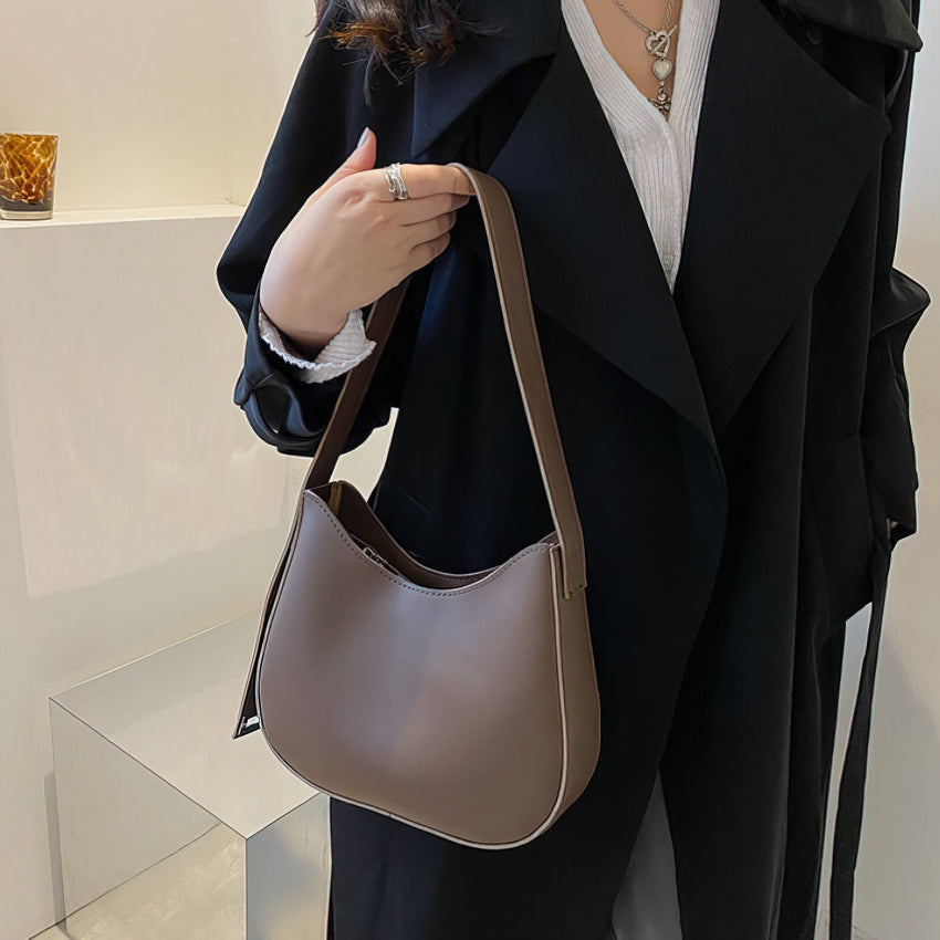 Carmilock Sling Bag