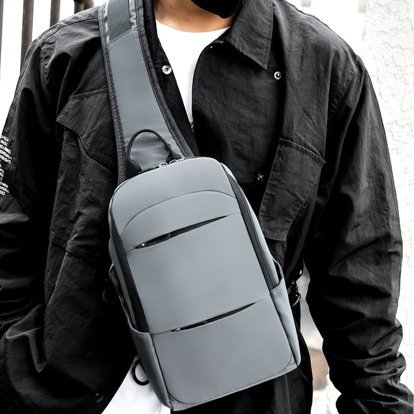 Pardant Chest Bag
