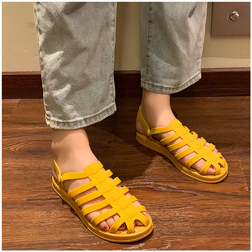 Mijail Sandal