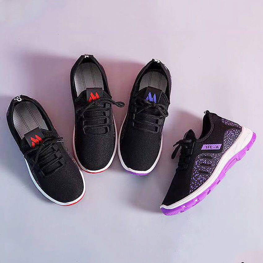 Simple Snosno Sneaker