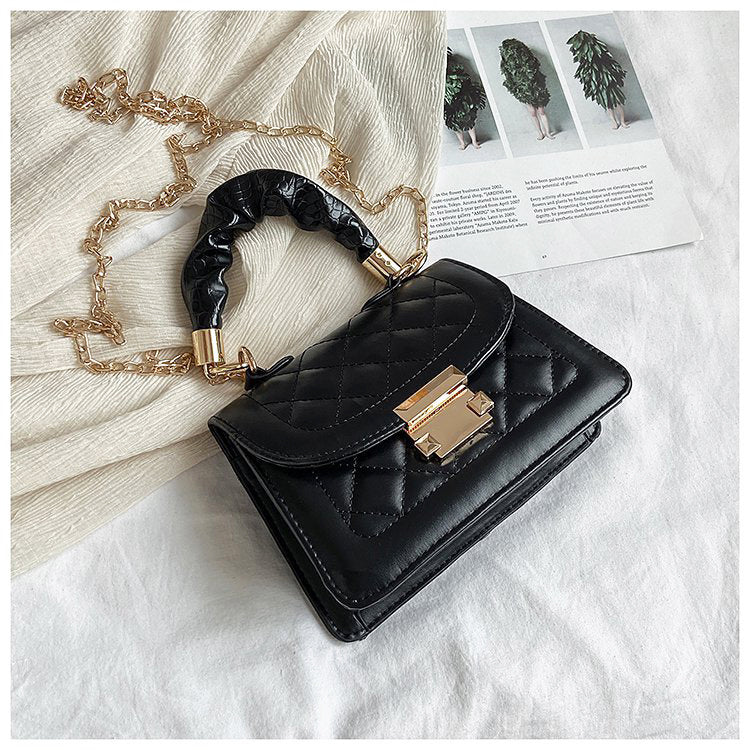 Faaluana Quilted Sling Bag