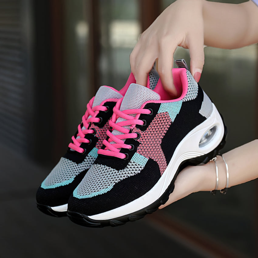 Cology Sneaker