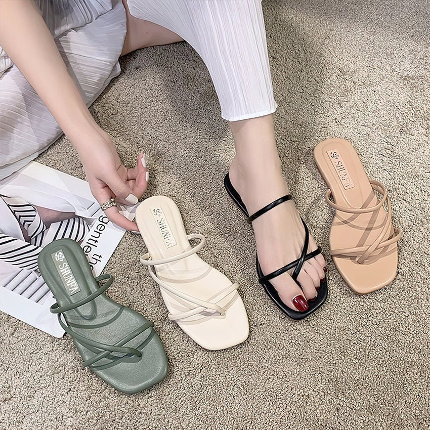 Scasio Flat Sandal