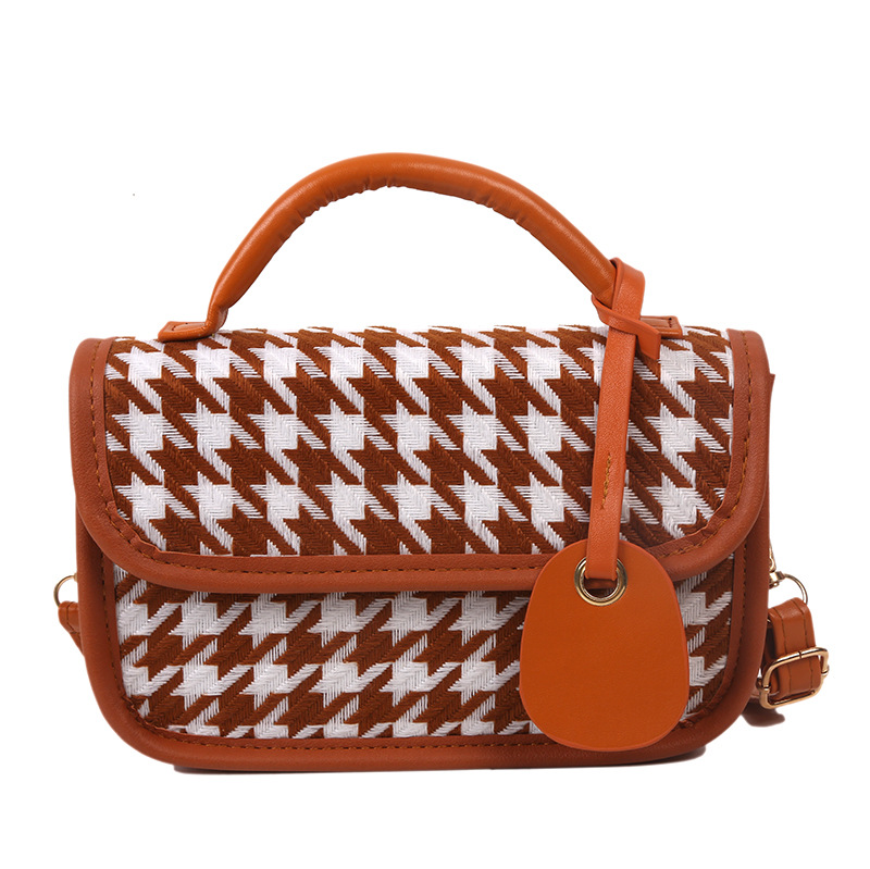 Chasign Sling Bag